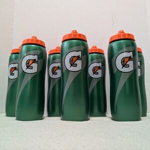 Lot of 7 Brand New Gatorade Squeeze Water Bottle 32 OZ Green Dishwasher Safe